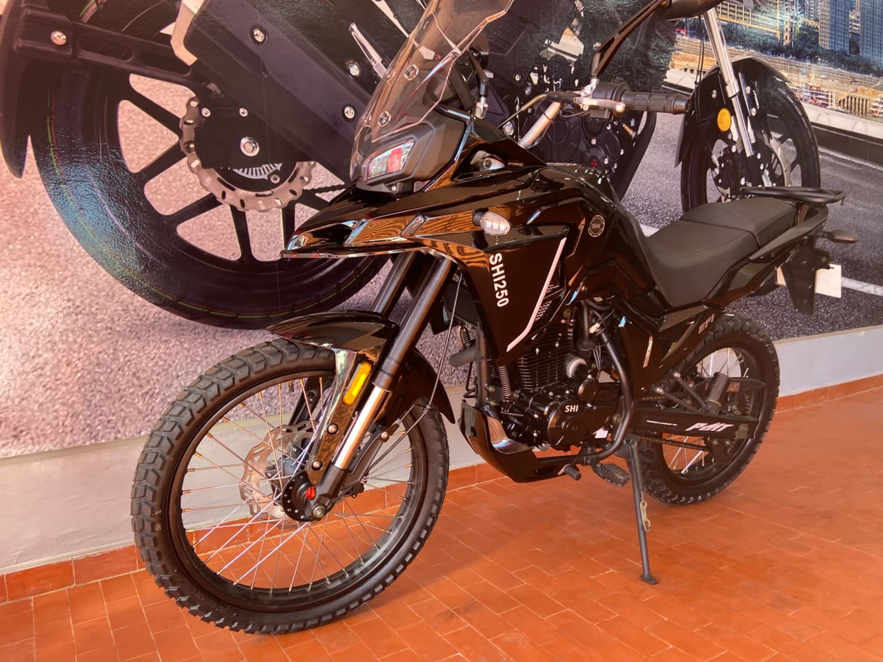 SHI 250 EFI